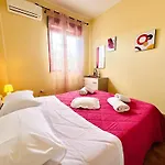 Giada Villa Carini