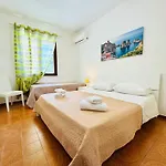 Giada Villa Carini